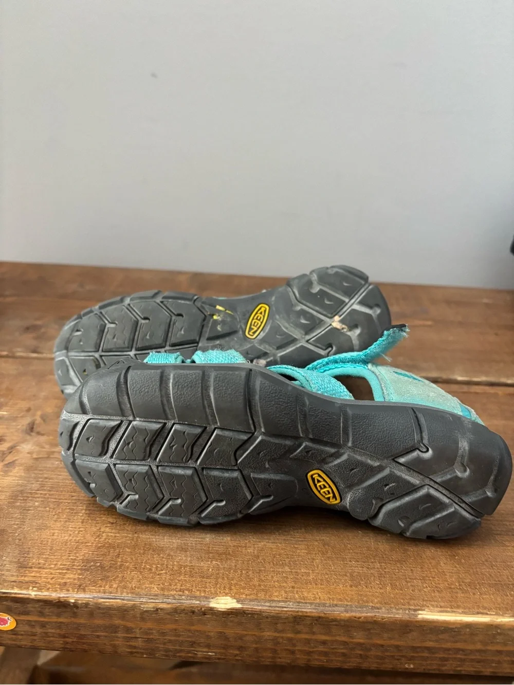Kids Keen Sea Camp Teal Closed-Toe Sandals Size 12